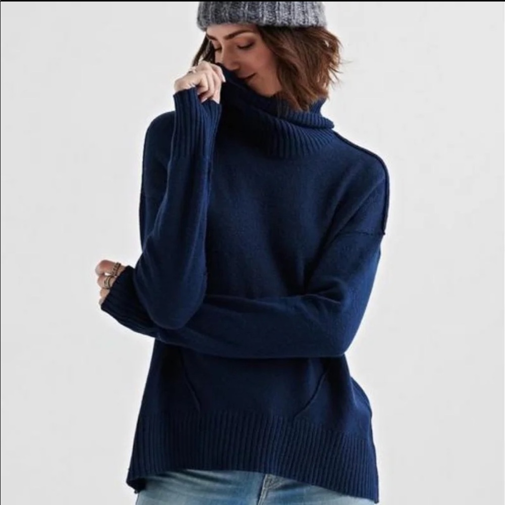 Forward Seam Turtle Neck Sweater
